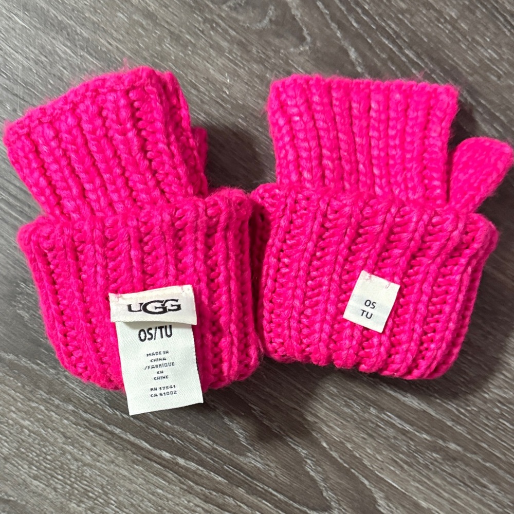 UGG Women’s Bright Pink Knit Fingerless Gloves - Picture 4 of 6